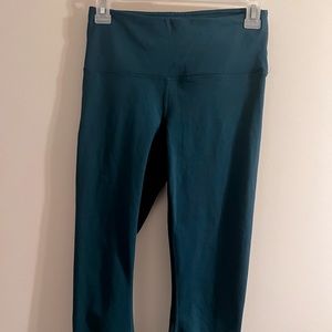 Yogalicious, size, small teal green capri leggings NWOT